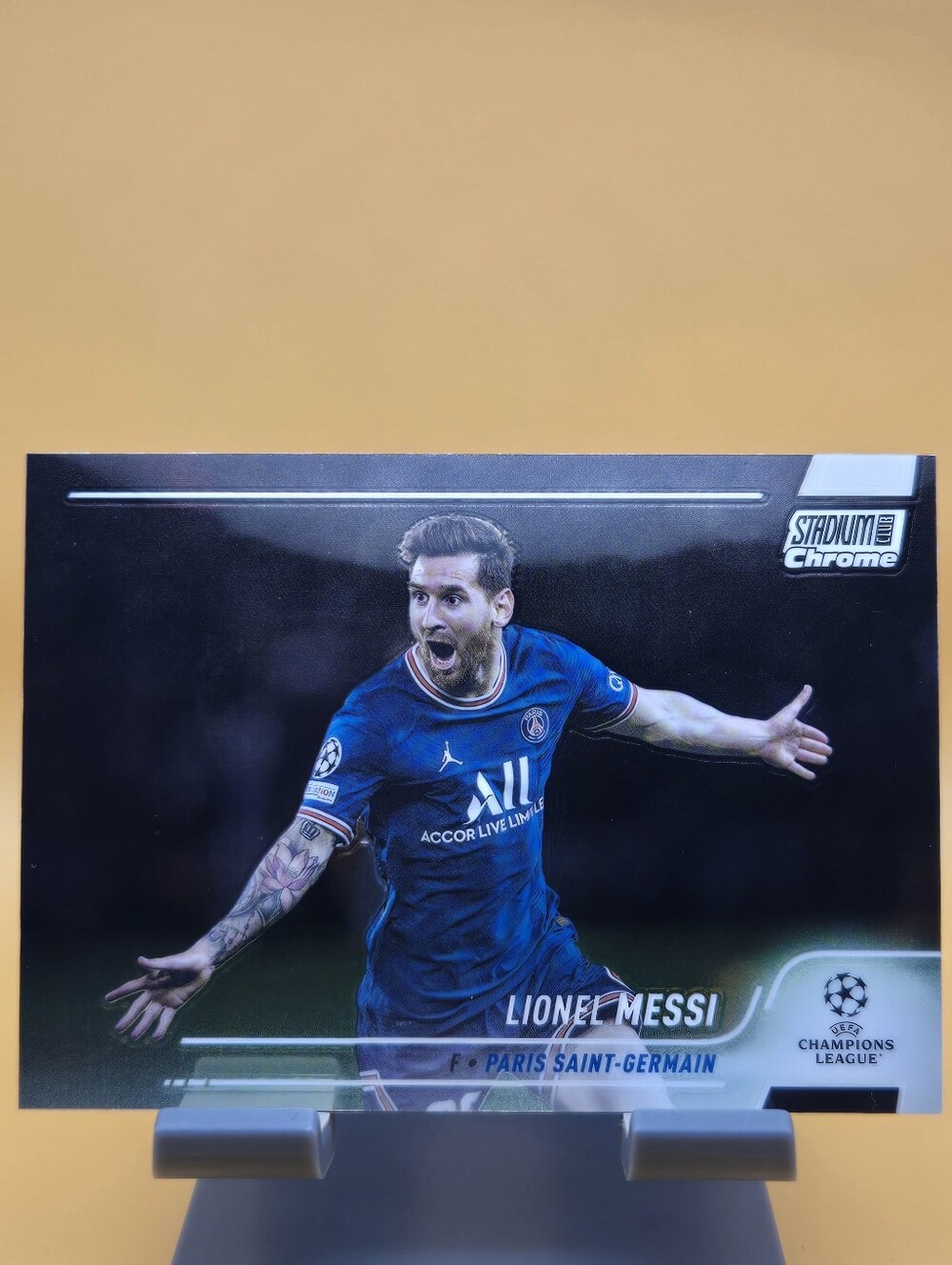 Lionel Messi Topps Stadium Club Chrome Soccer Trading Card